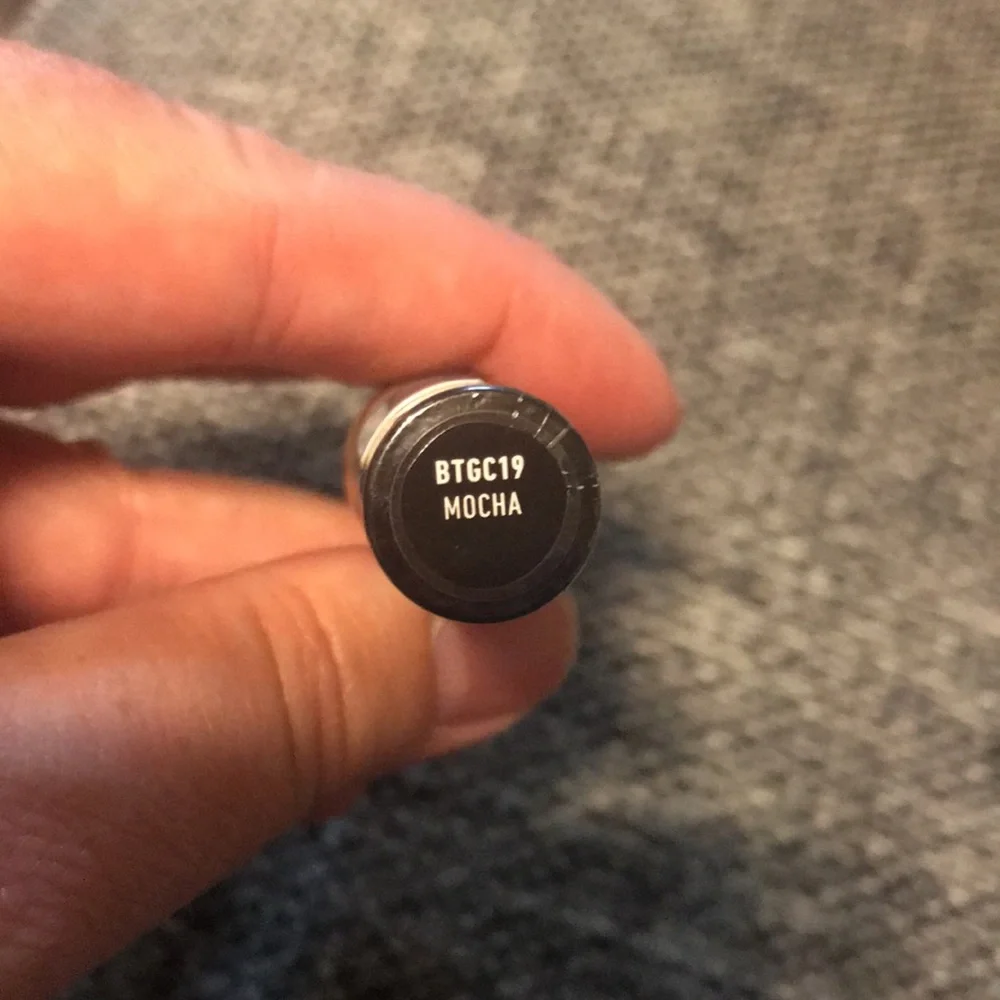 NWT NYX Born To Glow Under Eye Concealer